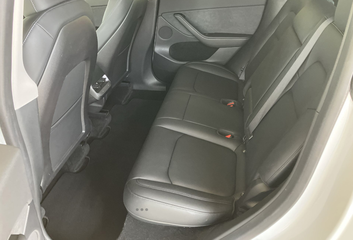Tesla Model Y Long Range Dual Motor - Image 7